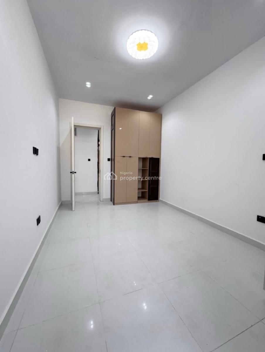 Stylish 2 Bedroom Luxury Apartment, Ologolo, Lekki, Lagos, Block of Flats for Sale