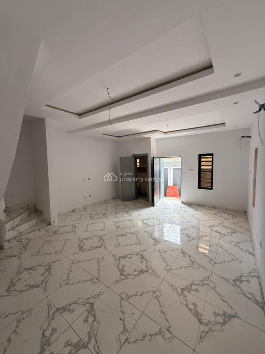 Luxury 3 Bedroom Flat, Gra Phase 1, Magodo, Lagos, Flat / Apartment for Rent