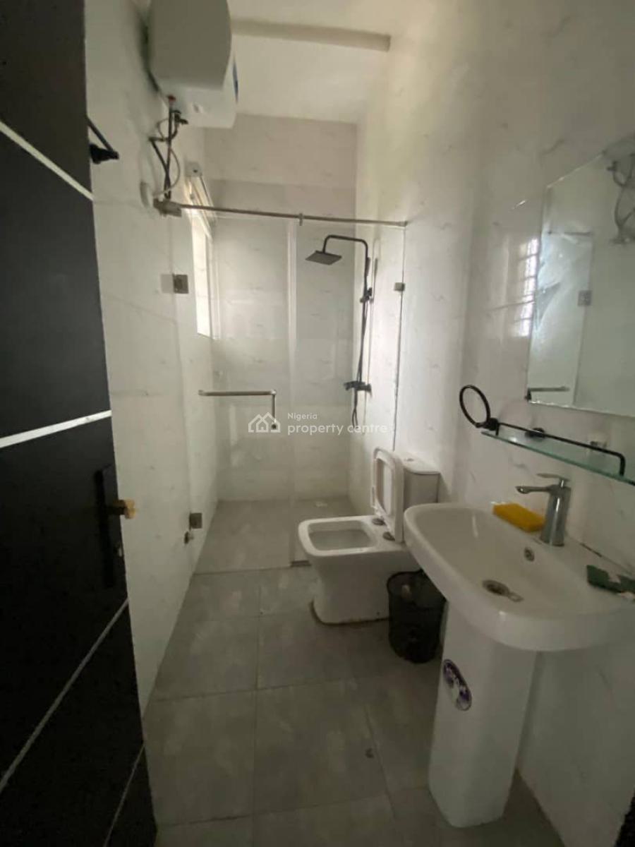 Serviced Spacious 3-bedroom Apt with Fully Fitted Personal Kitchen,, Oral Estate, Lekki, Lagos, Flat / Apartment for Rent