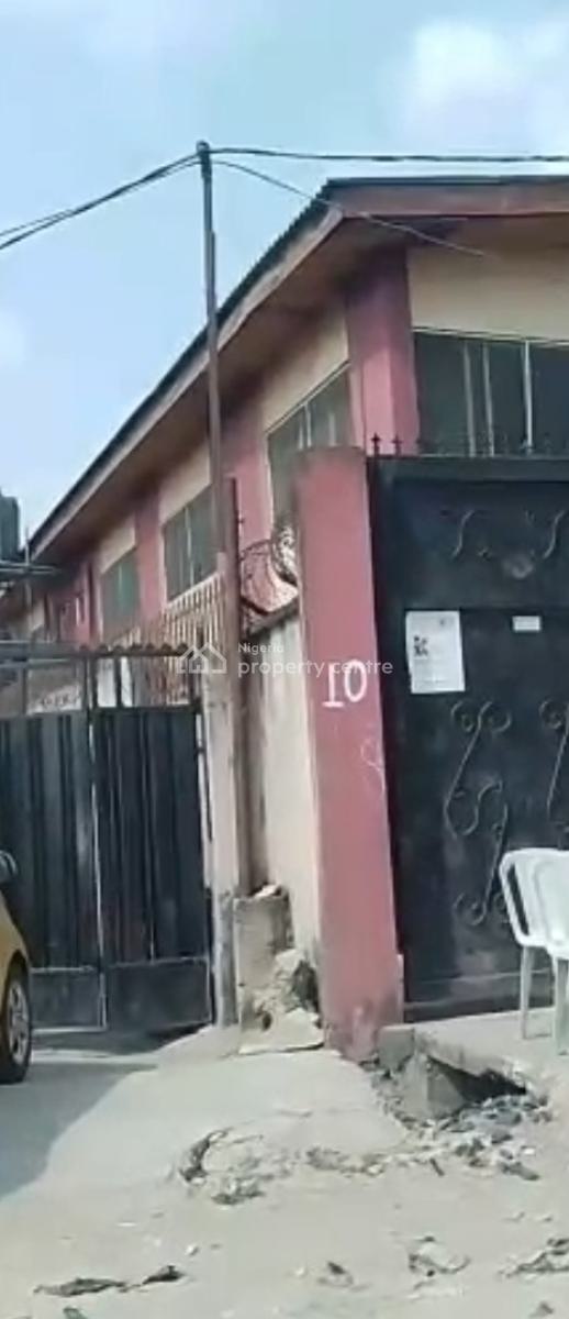 a Block of 3 Bedroom Flats Building with 3 Mini Flats.    :, Shomolu, Lagos, Block of Flats for Sale
