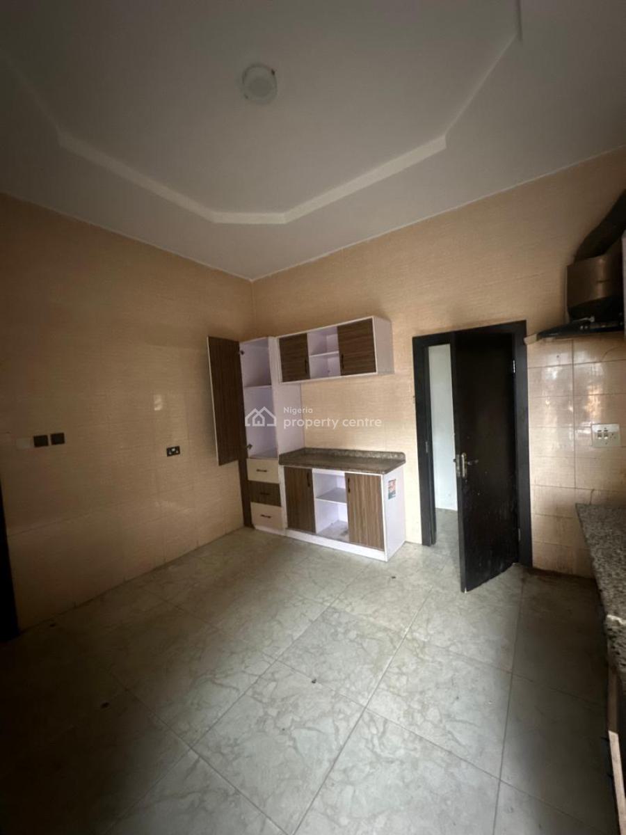Spacious Masters Bedroom in a Well Secured Estate, Idado, Lekki, Lagos, Self Contain (single Rooms) for Rent