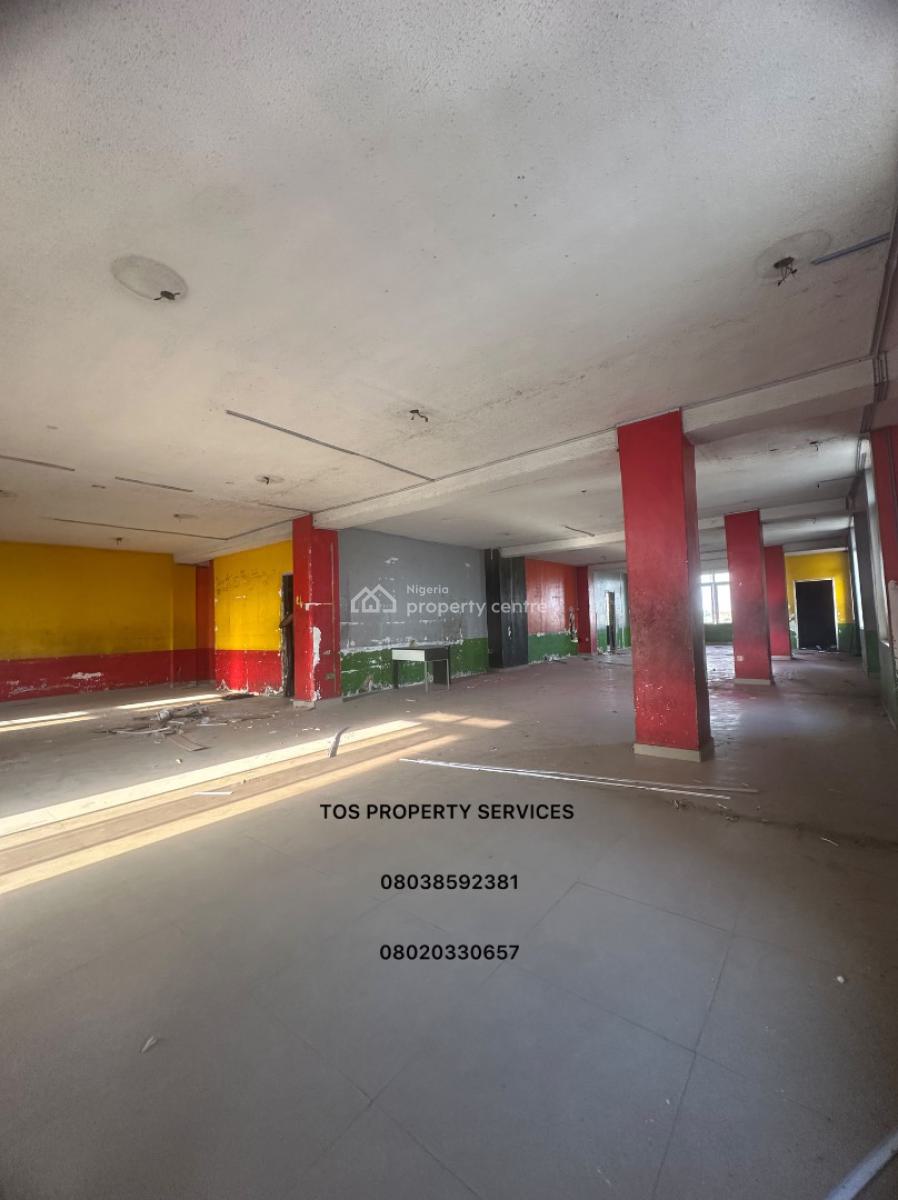 Massive Entire Floor Commercial Space, on a Commercial Road @ Yaba, Yaba, Lagos, Office Space for Rent