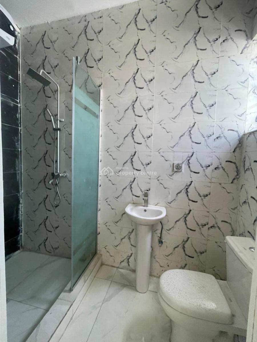 Spacious 3 Bedroom Apartment in Ikota, Ikota, Ikota, Lekki, Lagos, Terraced Duplex for Sale