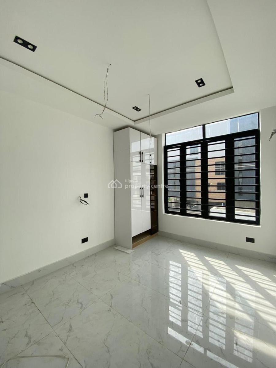 Well-designed 2-bedroom Apartment Situated Within a Modern Environment, Lekki Phase 1, Lekki, Lagos, Block of Flats for Sale