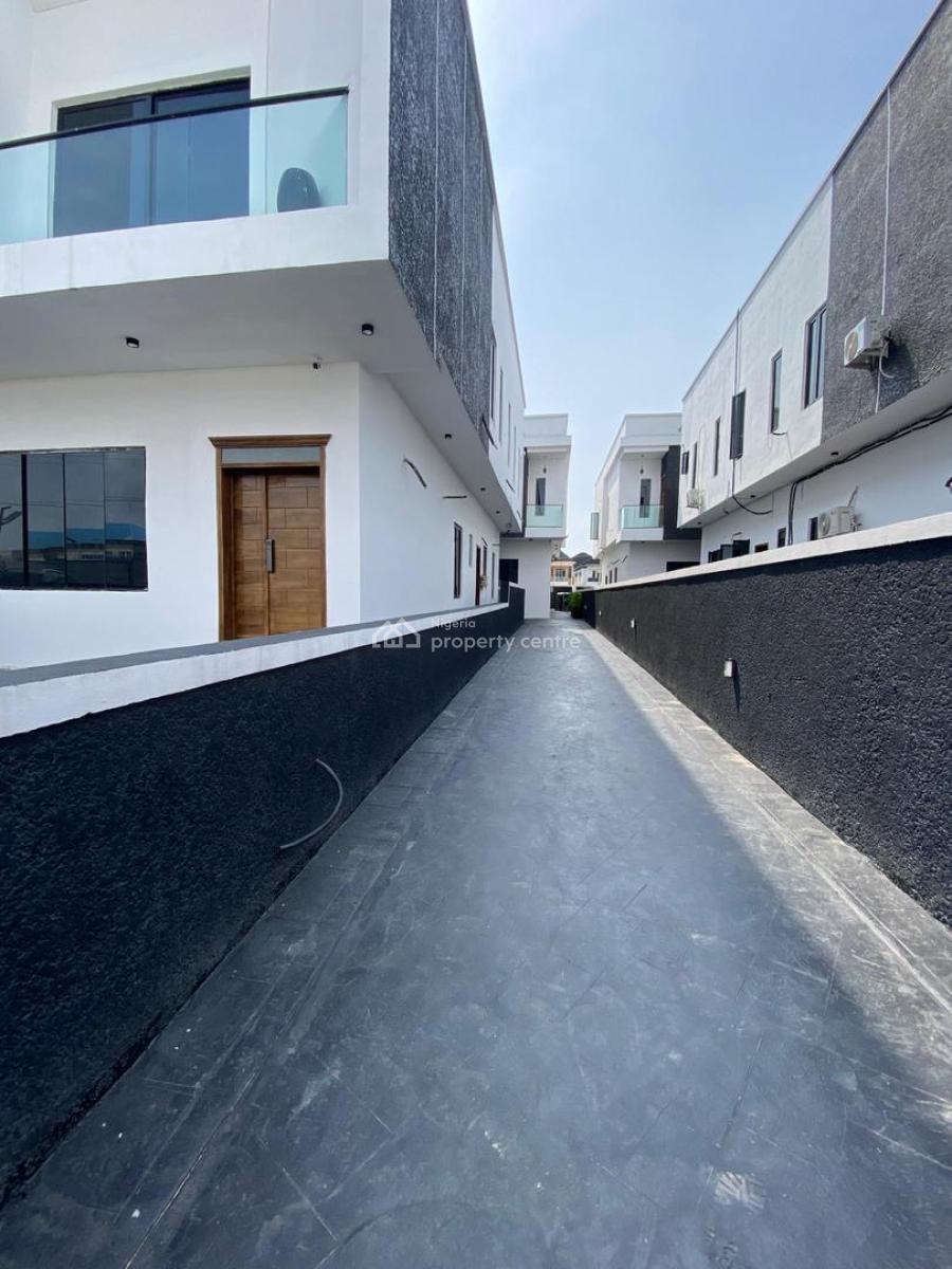 Well-designed 4-bedroom Semi-detached Duplex Located in a Secured Area, Orchid, Lekki, Lagos, Semi-detached Duplex for Sale