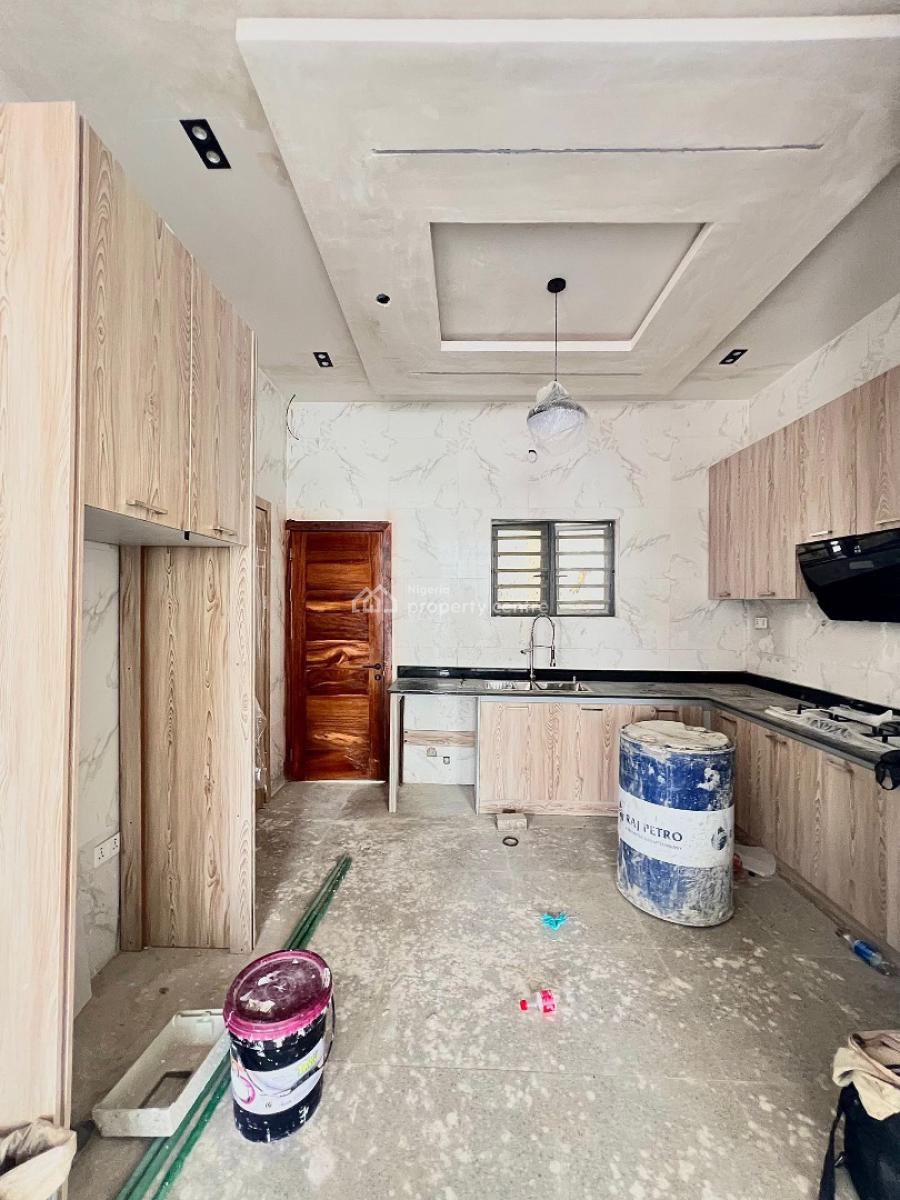 4 Bedroom Fully Detached House + Bq, Osapa, Lekki, Lagos, Flat / Apartment for Rent