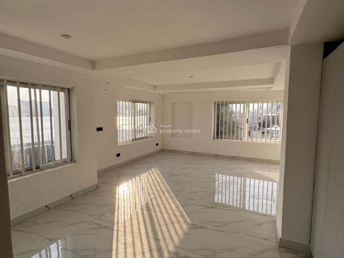 Waterfront 3br En-suite Serviced Apartment with Pool, Gym, Lift, Off Awolowo Road, Ikoyi, Banana Island, Ikoyi, Lagos, Flat / Apartment for Rent