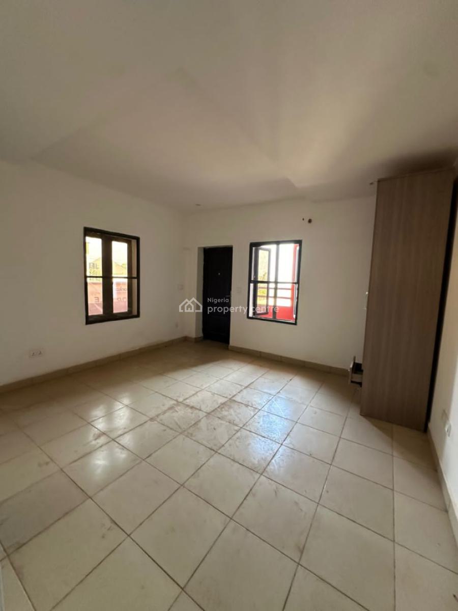 Well Finished 3 Beds Apartment on First Floor, By American International School, Durumi, Abuja, Flat / Apartment for Sale