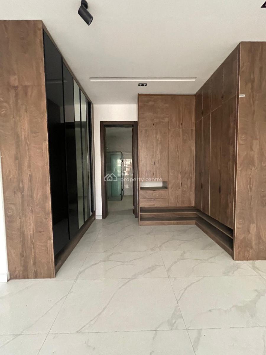 Well Built 5 Bedroom Detached with Private Cinema, Pool, Study and Bq., Ikota, Lekki, Lagos, Detached Duplex for Sale