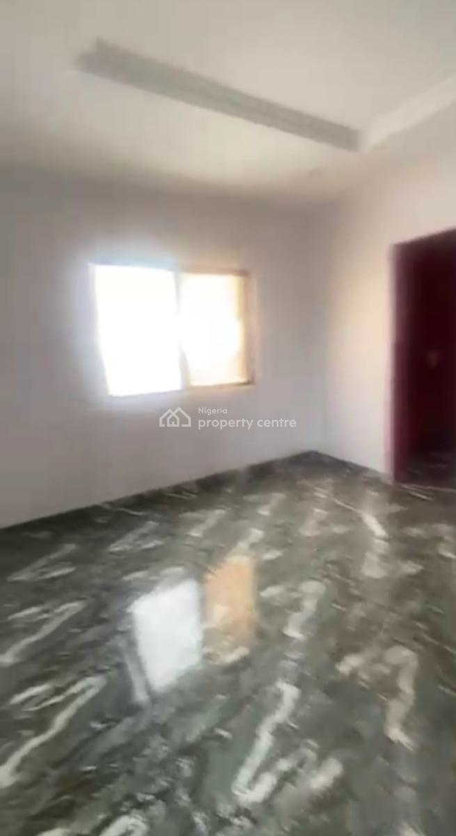 Standard Ensuit 1 Bedroom Spacious Apt, in a Secured Close Alpha Beach Road, Lekki, Lagos, Mini Flat (room and Parlour) for Rent