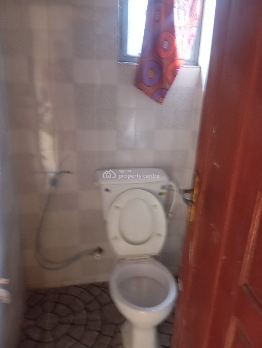 All Rooms Ensuite 2 Bedroom, Off Aborishade Street, Lawanson, Surulere, Lagos, Flat / Apartment for Rent