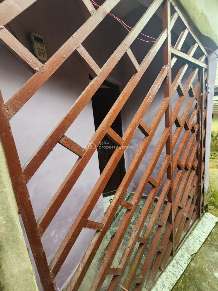Standard Selfcontained Apartment, Off Oron Road, Uyo, Akwa Ibom, Self Contain (single Rooms) for Rent