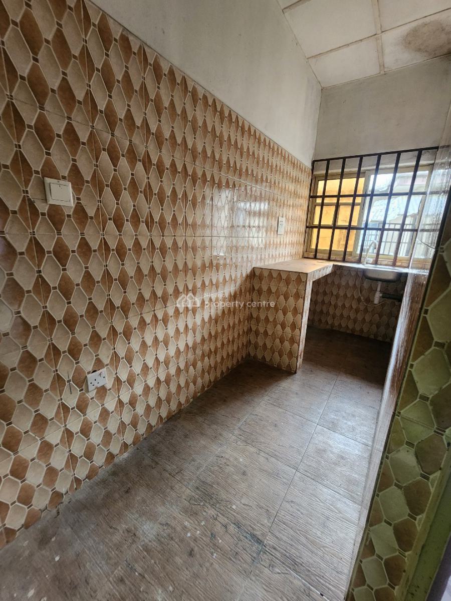 Standard Selfcontained Apartment, Off Oron Road, Uyo, Akwa Ibom, Self Contain (single Rooms) for Rent