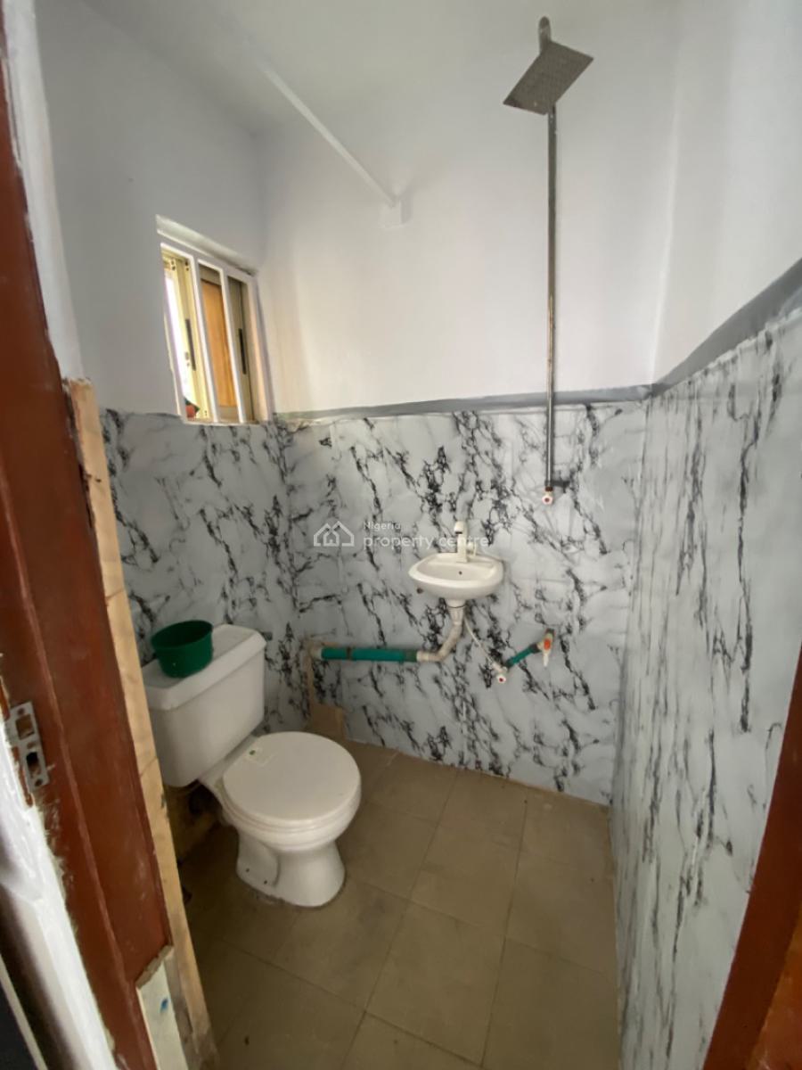 Self Service Room Self Contained in Marwa Lekki Right, By Pinnacle Filling Station Marwa Lekki Right, Lekki Phase 1, Lekki, Lagos, Self Contain (single Rooms) for Rent