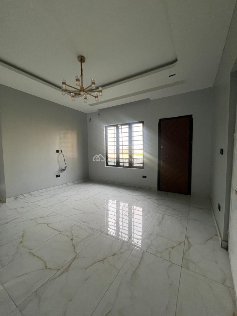 2bedroom Apartment, Off Freedom Way, Lekki Phase 1, Lekki, Lagos, Block of Flats for Sale