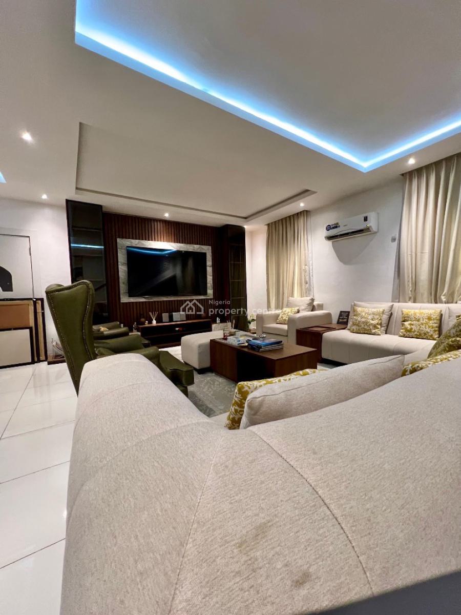 a Spacious 5-bedroom Fully Detached, Hampton Lake, Lekki Phase 2, Lekki, Lagos, Detached Duplex for Sale
