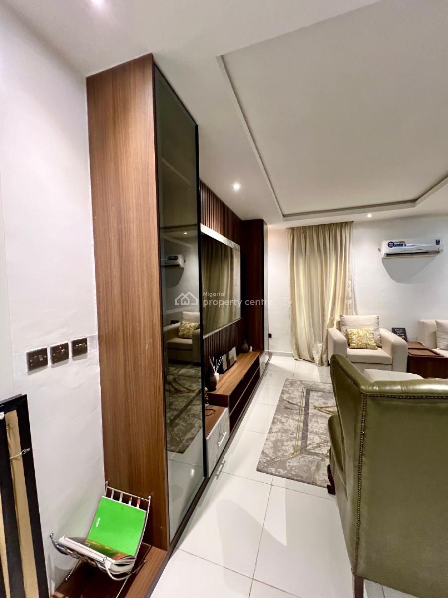 a Spacious 5-bedroom Fully Detached, Hampton Lake, Lekki Phase 2, Lekki, Lagos, Detached Duplex for Sale