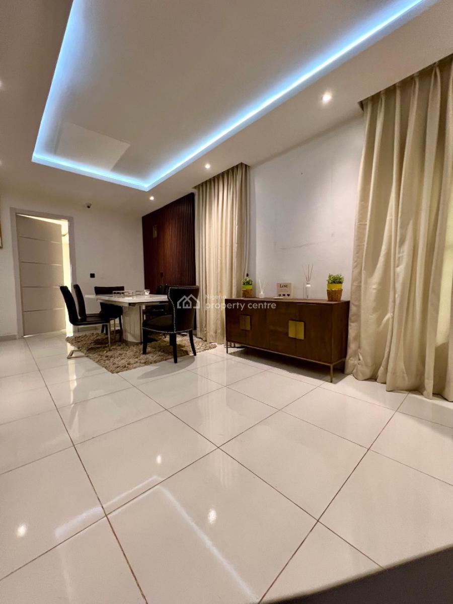 a Spacious 5-bedroom Fully Detached, Hampton Lake, Lekki Phase 2, Lekki, Lagos, Detached Duplex for Sale