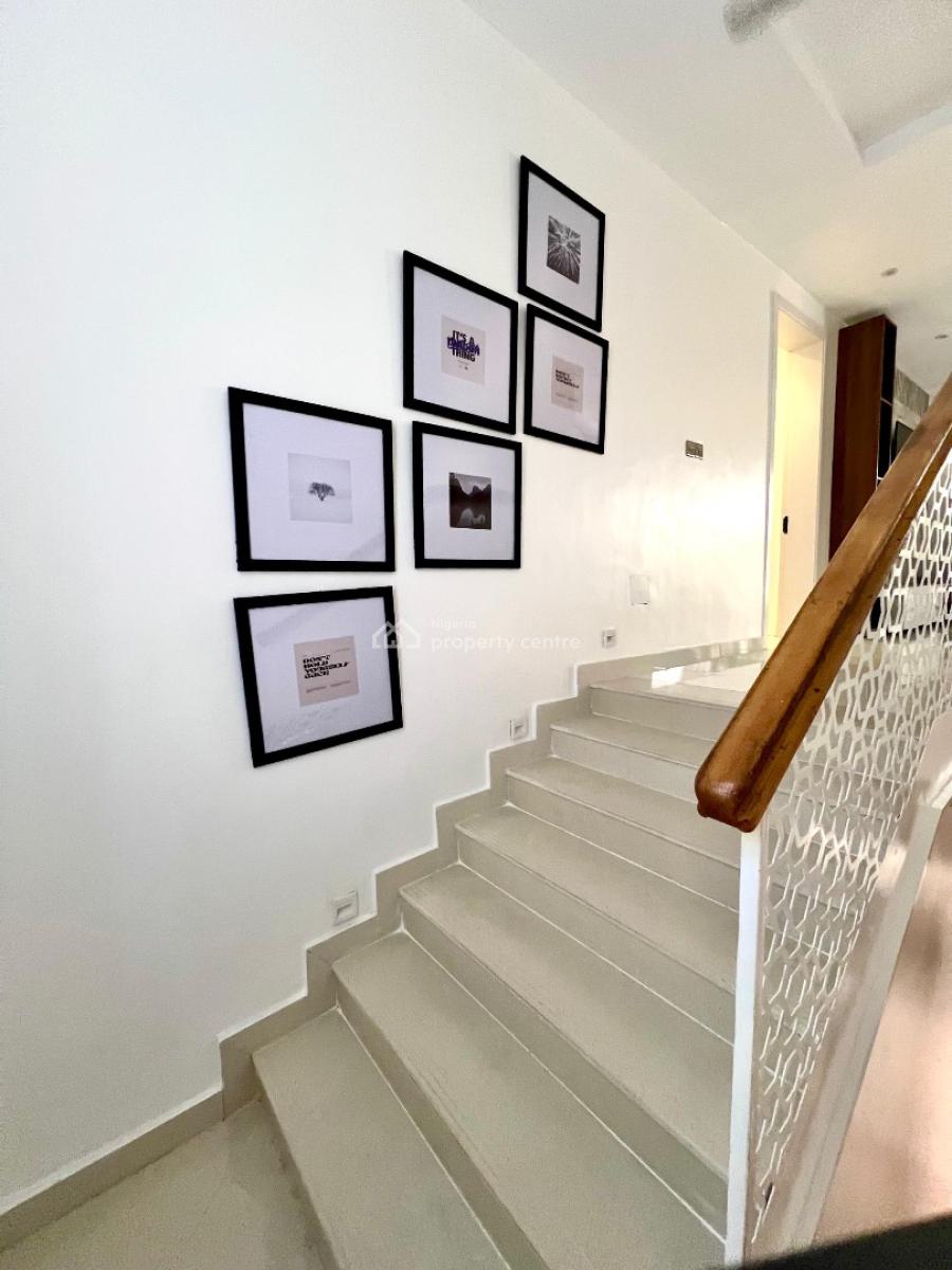 a Spacious 5-bedroom Fully Detached, Hampton Lake, Lekki Phase 2, Lekki, Lagos, Detached Duplex for Sale