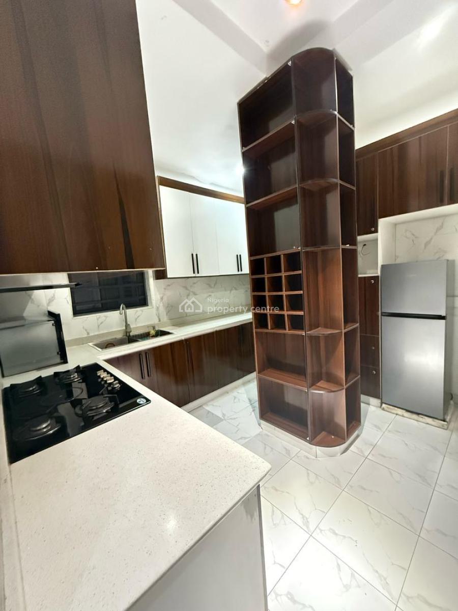 Beautifully Built 2 Bedroom Apartment, Lekki Phase 1, Lekki Phase 1, Lekki, Lagos, Flat / Apartment for Rent