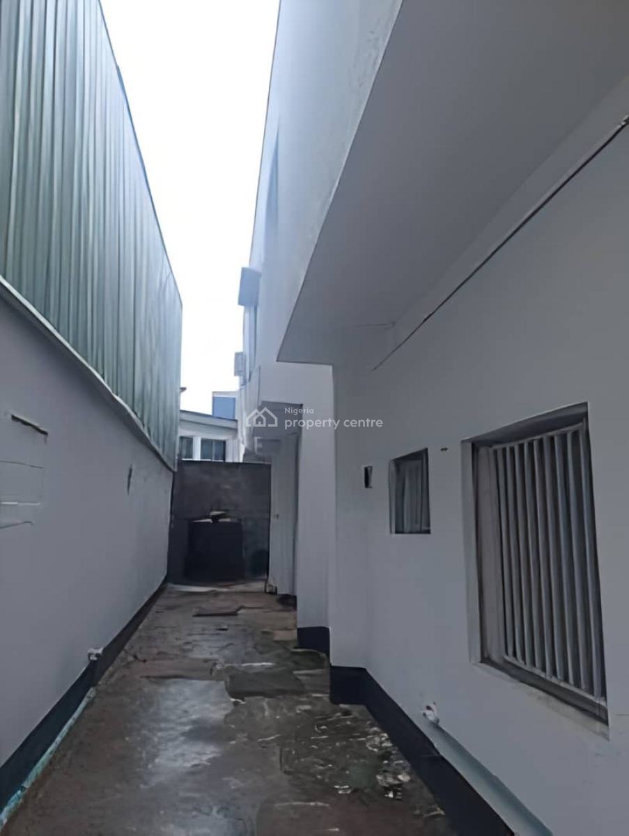 16 Bedroom Detached House with Bq, Victoria Island (vi), Lagos, Detached Duplex for Rent