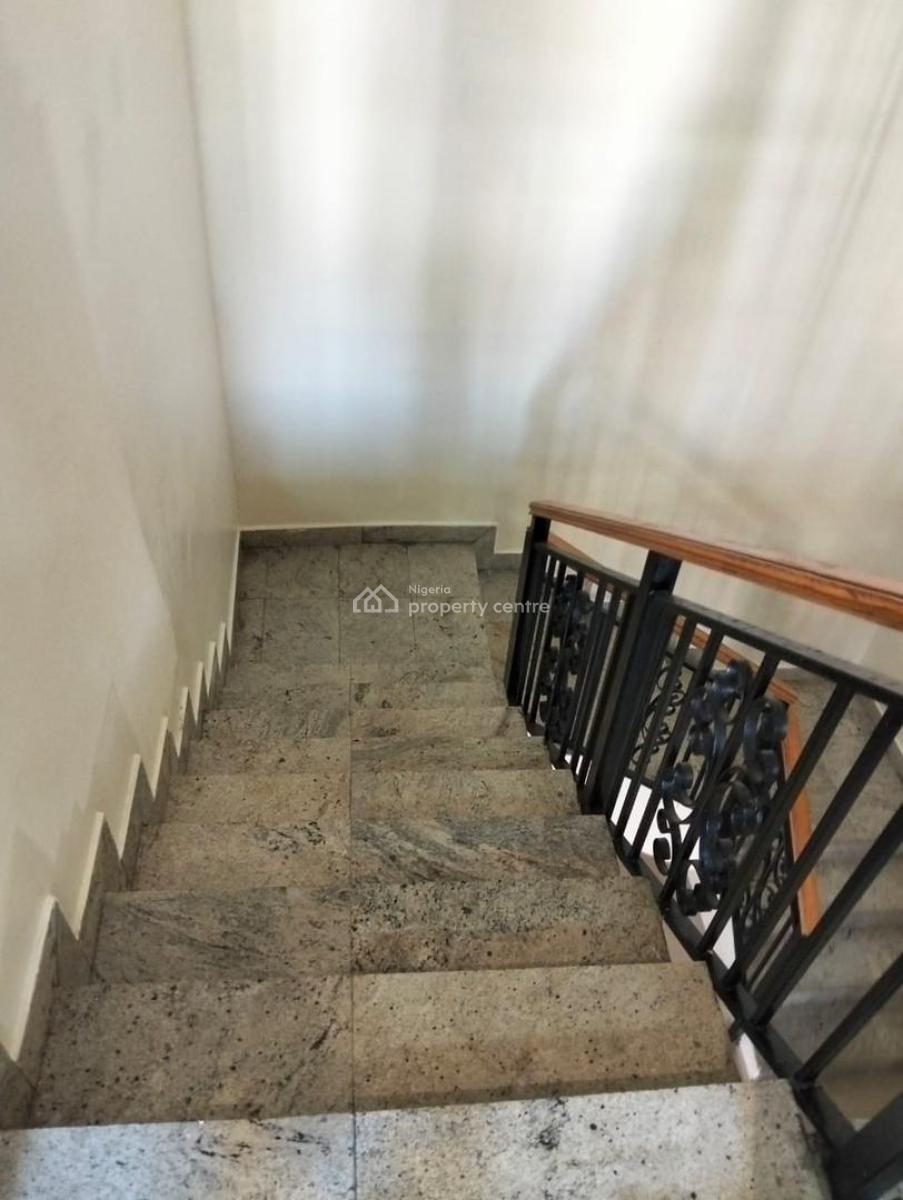 4) Bedroom Semi Detached House with En-suite Toilets, Fitted Bathrooms, Lekki Phase 1, Lekki, Lagos, Semi-detached Duplex for Rent