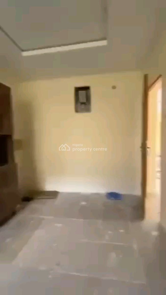 a Very Decent 3bedroom Apartment, Chois Oasis Estate, Abijo Gra, Ajah, Lagos, Flat / Apartment for Sale