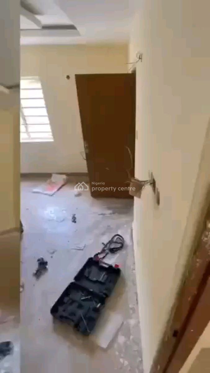 a Very Decent 3bedroom Apartment, Chois Oasis Estate, Abijo Gra, Ajah, Lagos, Flat / Apartment for Sale