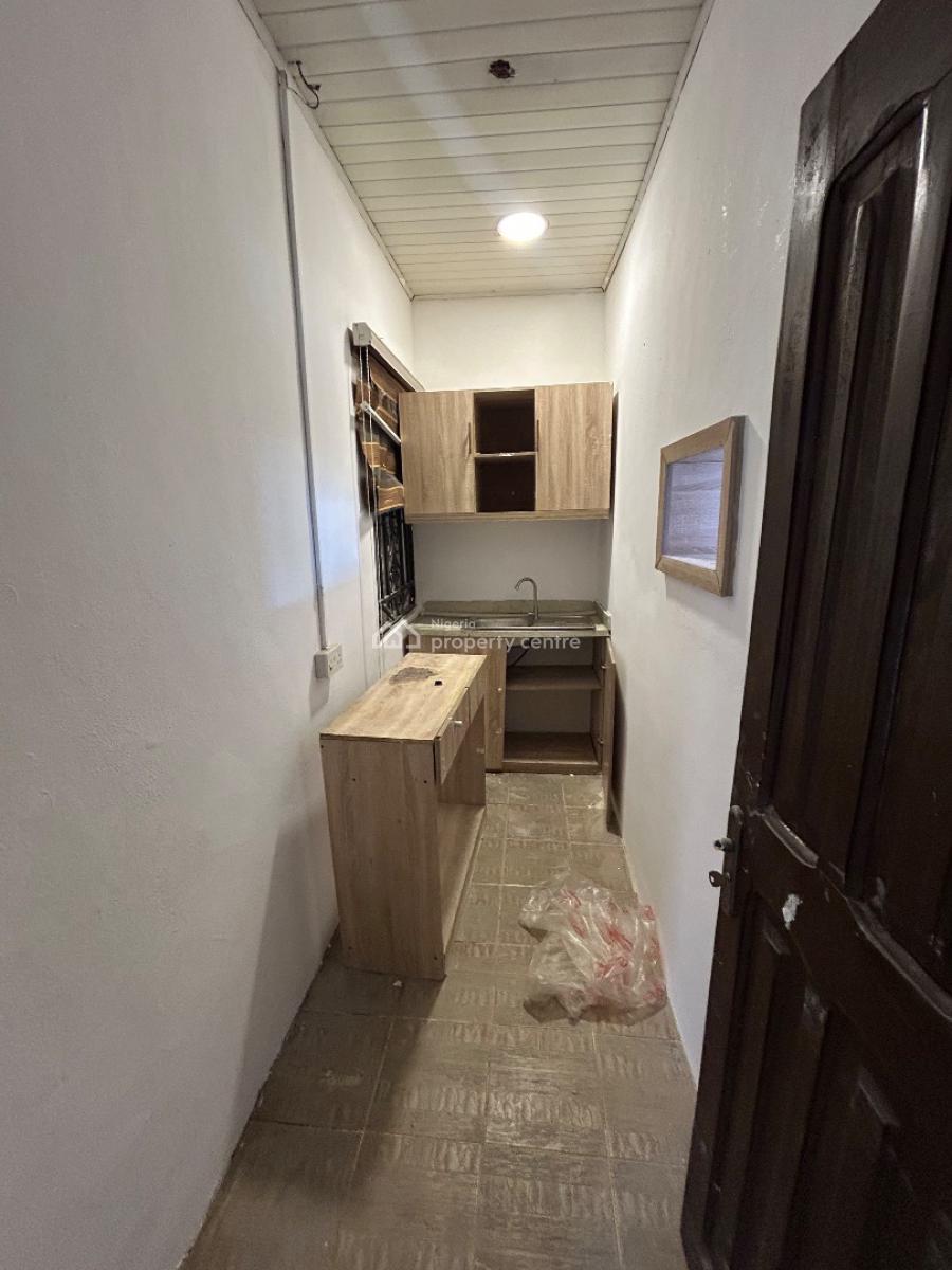 a Vacant Ocean View Serviced Luxury 1 Bedroom Apartment, Oniru, Victoria Island (vi), Lagos, Mini Flat (room and Parlour) for Rent