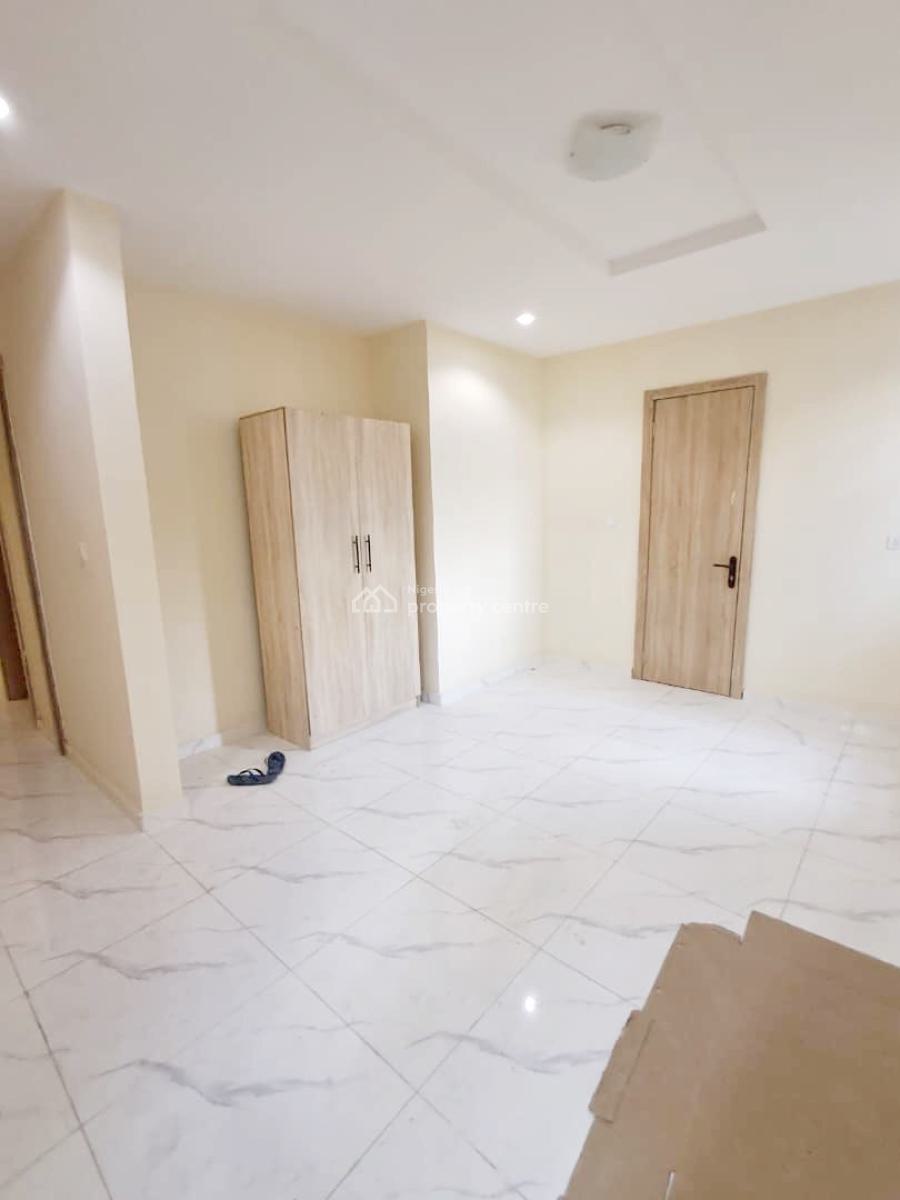 a Well Maintained Spacious 2 Bedroom Flat, Gra Phase 2, Magodo, Lagos, Flat / Apartment for Rent