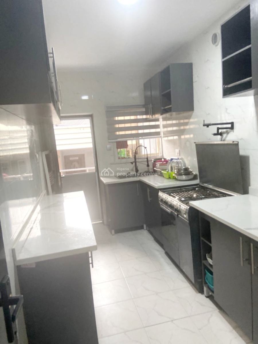 Luxury Three Bedrooms Apartment, Isheri, Gra Phase 1, Magodo, Lagos, Flat / Apartment for Rent
