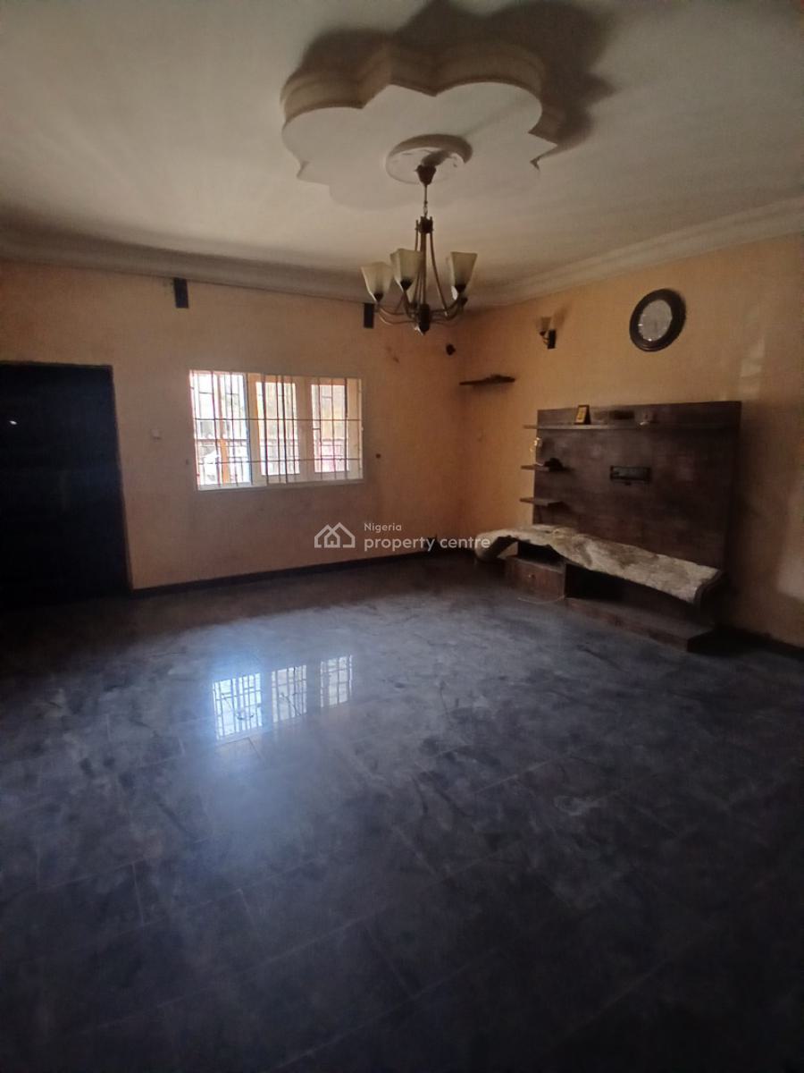 Distress 3 Bedroom All Rooms in Suite, Gaduwa, Abuja, Flat / Apartment for Sale