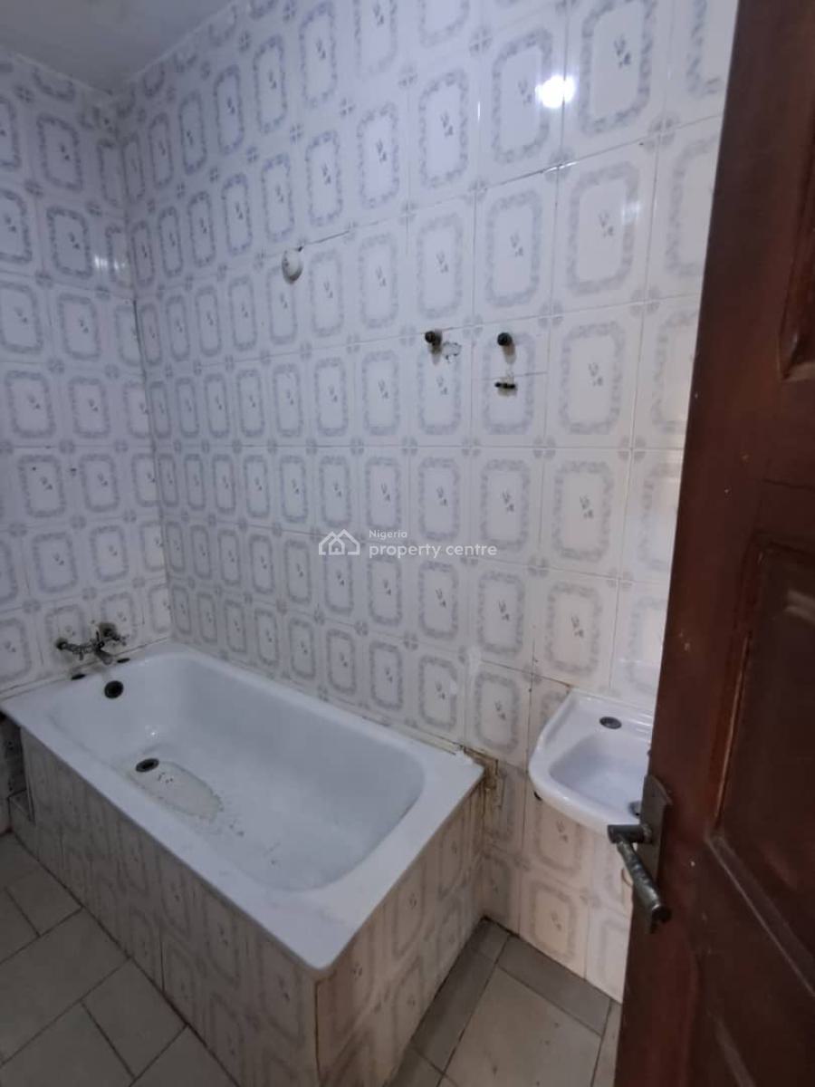 Luxury 2bedroom Apartment, Gra Phase 2, Magodo, Lagos, Flat / Apartment for Rent