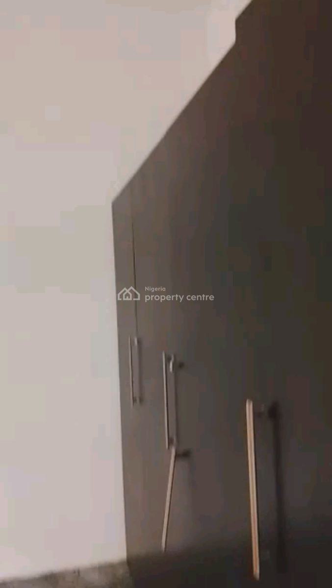 a Newly Built and Decent 2bedroom Apartment, Groundfloor, Off Olpomeji Street, Oworonshoki, Shomolu, Lagos, Flat / Apartment for Rent