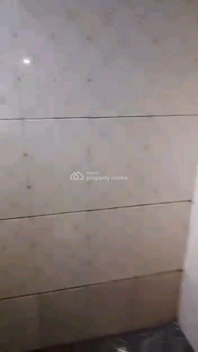a Newly Built and Decent 2bedroom Apartment, Groundfloor, Off Olpomeji Street, Oworonshoki, Shomolu, Lagos, Flat / Apartment for Rent