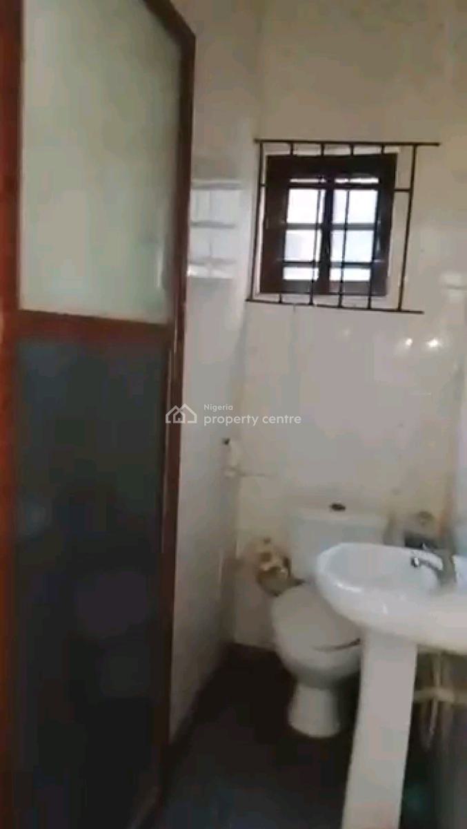 a Newly Built and Decent 2bedroom Apartment, Groundfloor, Off Olpomeji Street, Oworonshoki, Shomolu, Lagos, Flat / Apartment for Rent