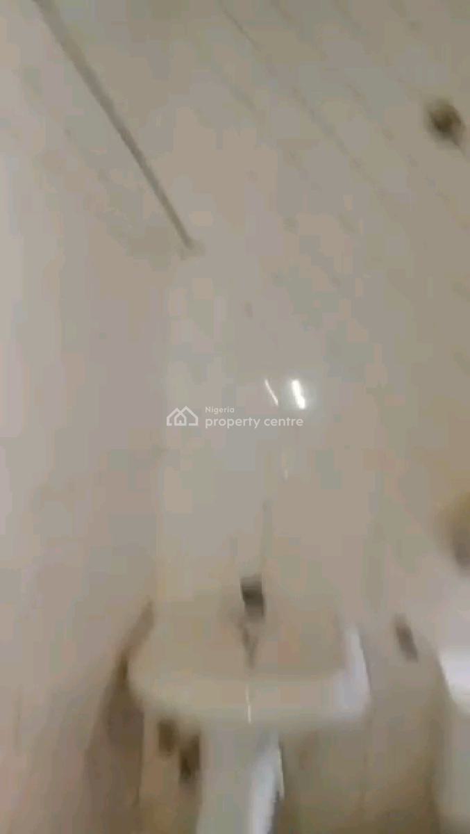 a Newly Built and Decent 2bedroom Apartment, Groundfloor, Off Olpomeji Street, Oworonshoki, Shomolu, Lagos, Flat / Apartment for Rent