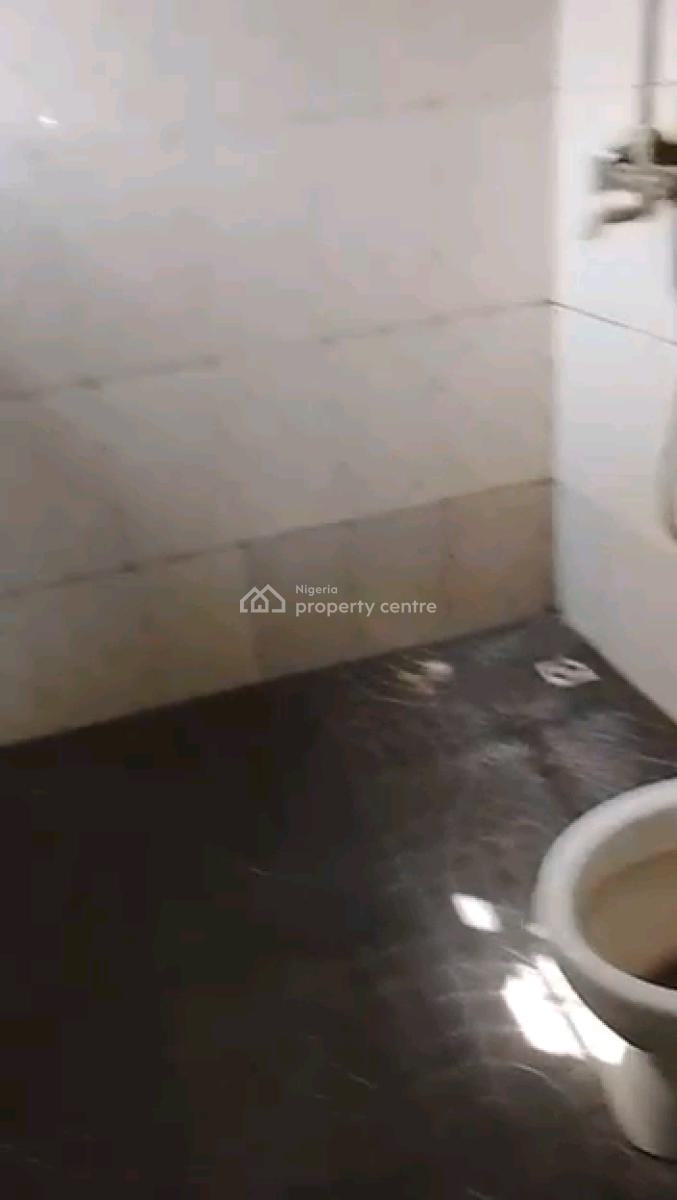 a Newly Built and Decent 2bedroom Apartment, Groundfloor, Off Olpomeji Street, Oworonshoki, Shomolu, Lagos, Flat / Apartment for Rent