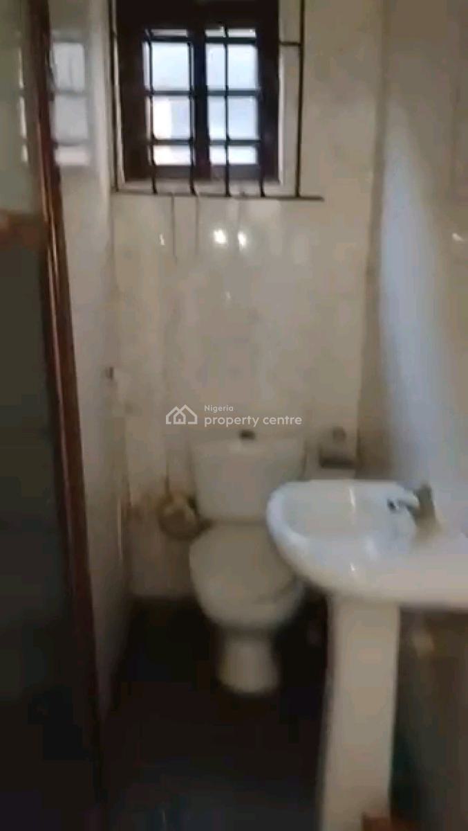 a Newly Built and Decent 2bedroom Apartment, Groundfloor, Off Olopomeji Street, Oworonshoki, Shomolu, Lagos, Flat / Apartment for Rent