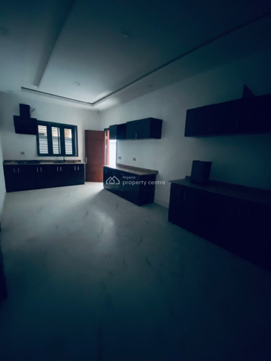 Commercial/residential 5 Bedrooms Detached Duplex, Ikate Lekki, Ikate, Lekki, Lagos, School for Rent