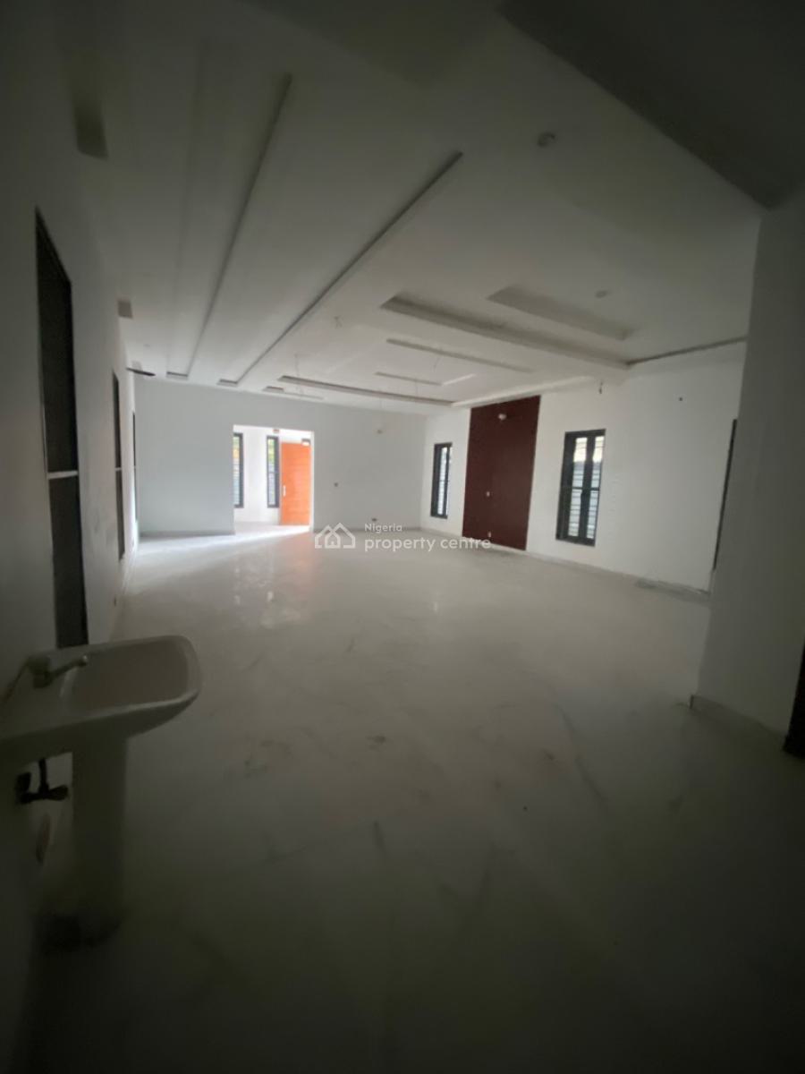 Commercial/residential 5 Bedrooms Detached Duplex, Ikate Lekki, Ikate, Lekki, Lagos, School for Rent