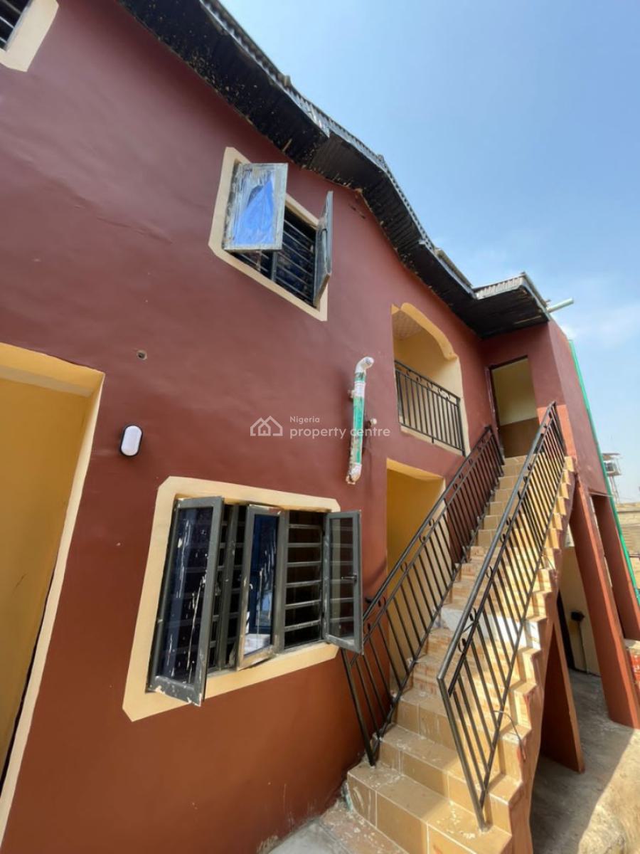 Newly Built Two Bedroom Flats, Location: No9, Adediran Street, Oke Itunu, Mokola, Ibadan, Ibadan, Oyo, House for Rent