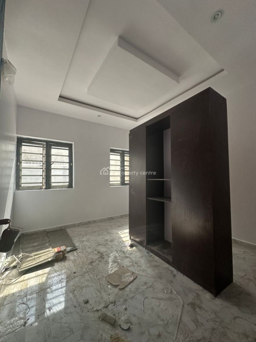 a Newly Built Modern Two(2) Bedroom, Beside Hebron Court, Off Alafara Road, Idi-ishin Extension, Ibadan., Ibadan, Oyo, Flat / Apartment for Rent