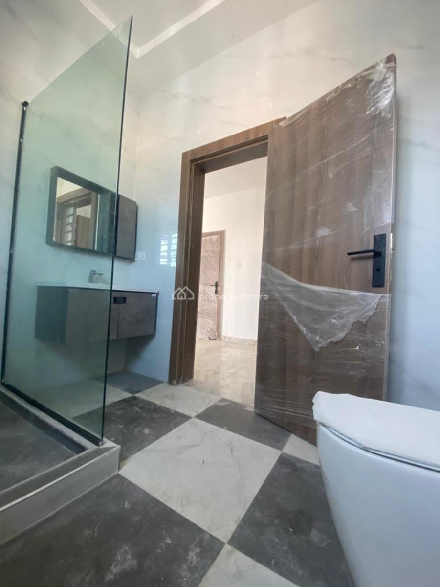 Well Maintained 4 Bedroom, Lekki Phase 1, Lekki, Lagos, Terraced Duplex for Rent