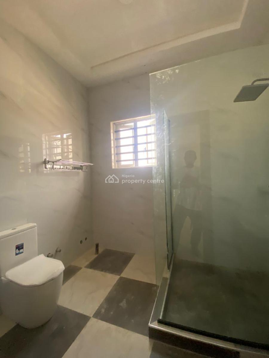 Well Maintained 4 Bedroom, Lekki Phase 1, Lekki, Lagos, Terraced Duplex for Rent