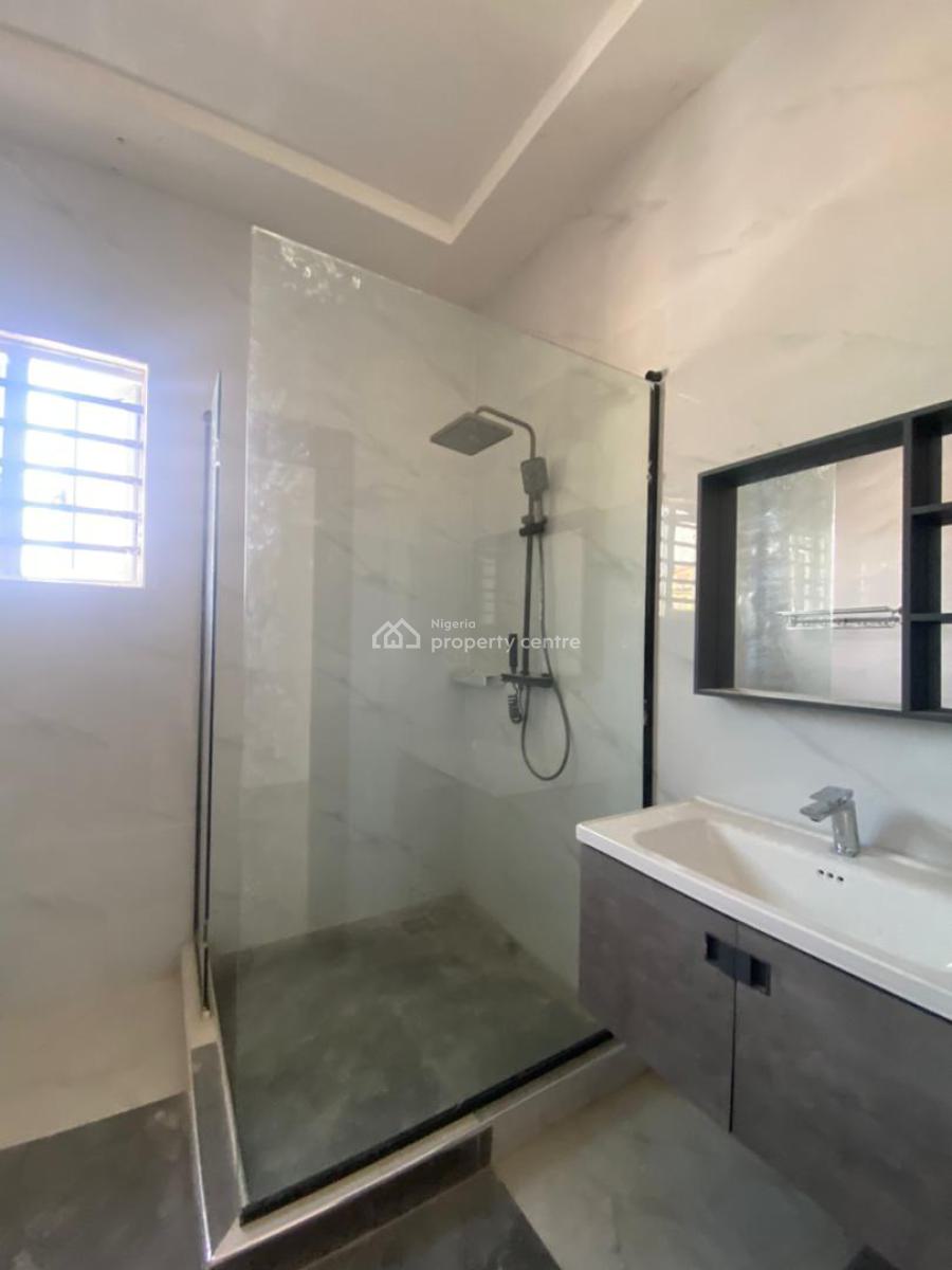 Well Maintained 4 Bedroom, Lekki Phase 1, Lekki, Lagos, Terraced Duplex for Rent