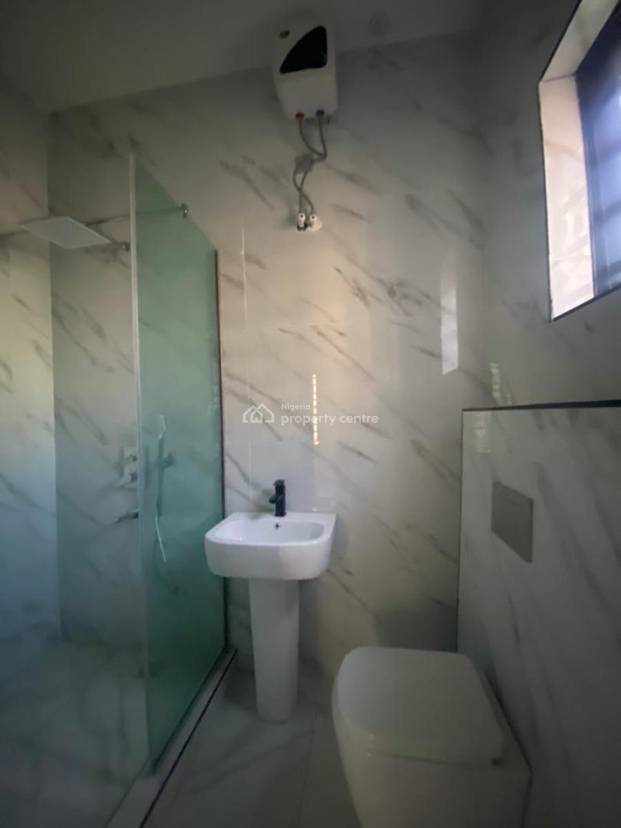 Newly Built 2 Bedroom Apartment, Lekki Phase 1, Lekki, Lagos, Flat / Apartment for Rent