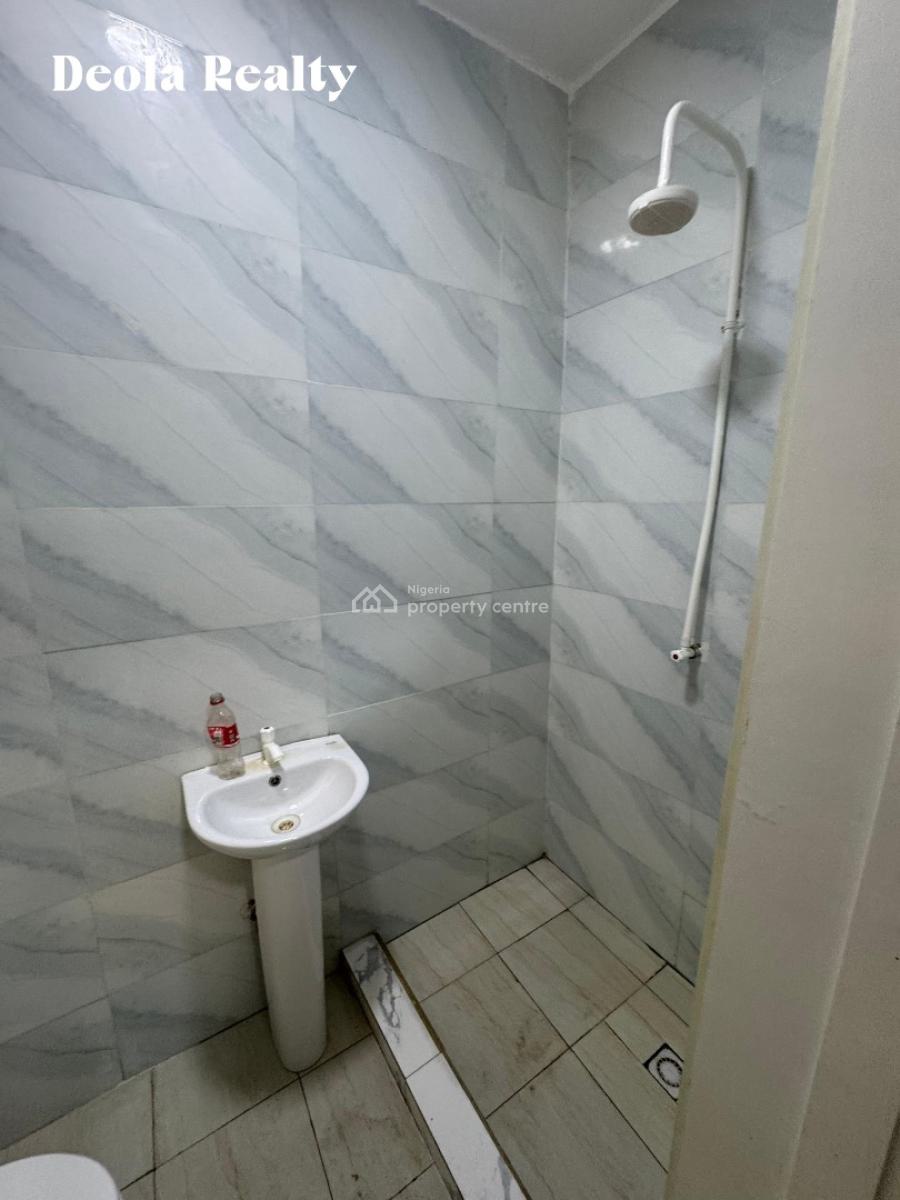 a Fully Serviced Room Bq with Wardrobe, Nike Art Gallery Way, Ikate, Lekki, Lagos, Self Contain (single Rooms) for Rent