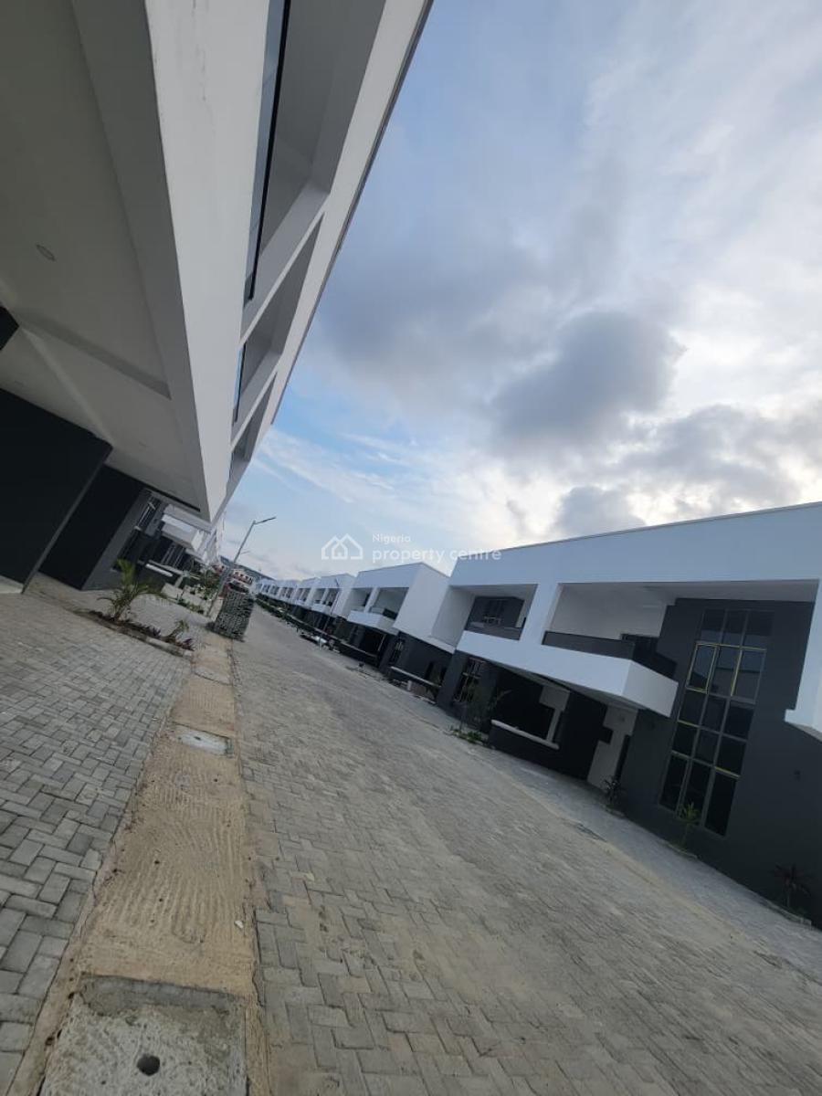 Newly Built Spacious 3bedroom Duplex with a Bq, Abraham Adesanya Bus Stop, Ajah, Lagos, Semi-detached Duplex for Rent