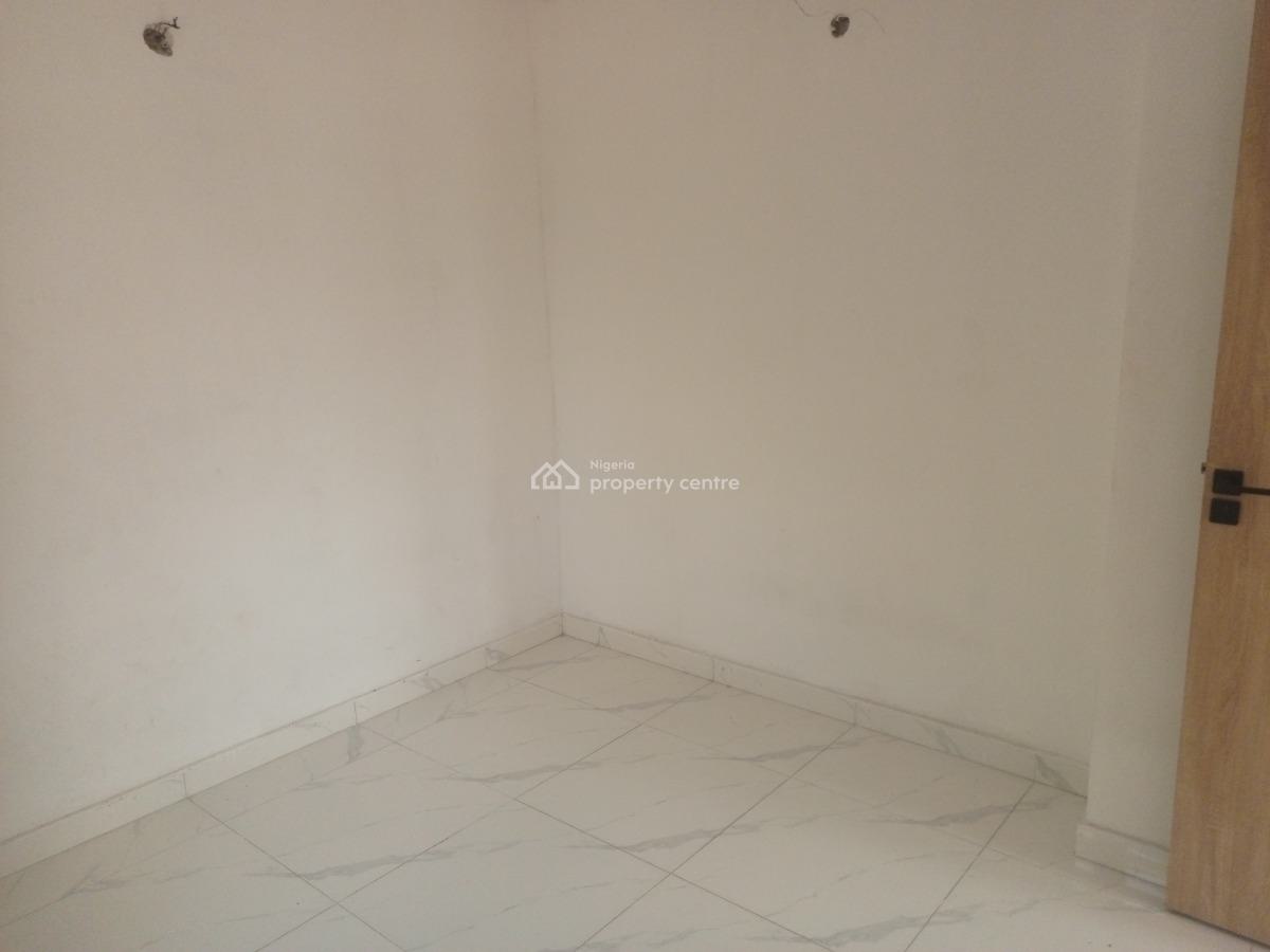 Standard Mini Flat (room and Parlor) Upstairs with 24hrs Light, Malete Opposite Beechwood Estate, Ibeju Lekki, Lagos, Mini Flat (room and Parlour) for Rent